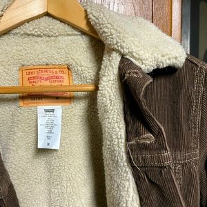 men’s LEVI corduroy vintage trucker jacket
